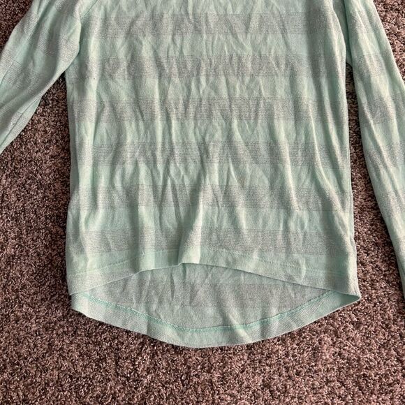 Top  - Picture 3 of 4